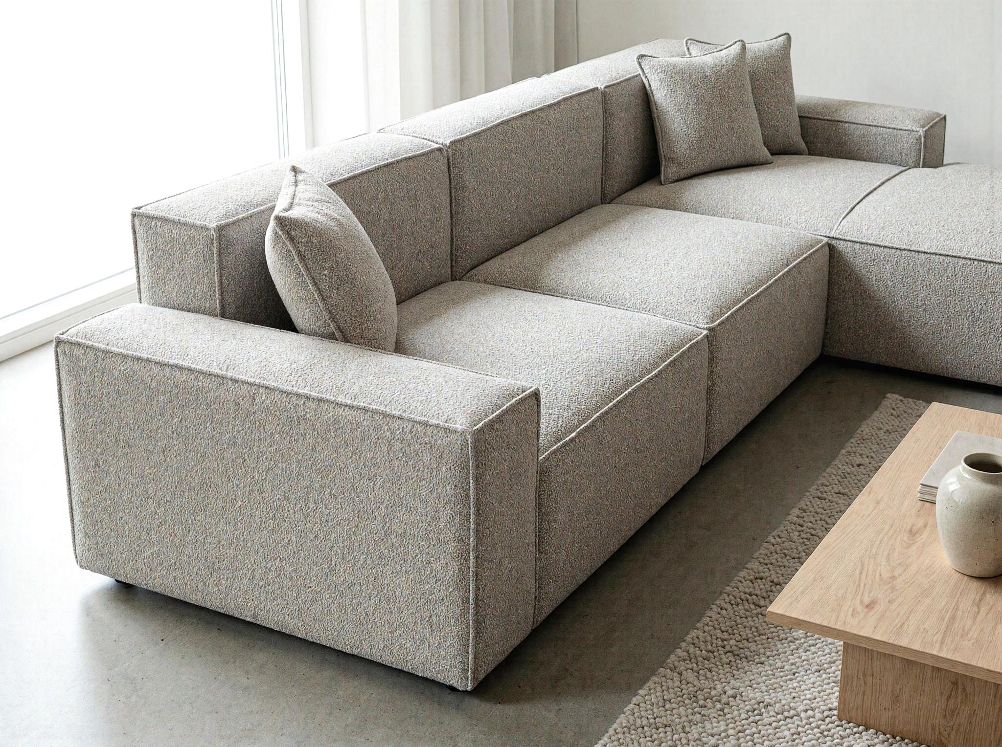 jasna sofa kremowa